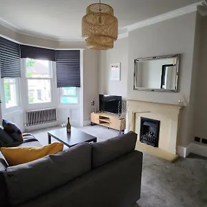 Contemporary Apartment